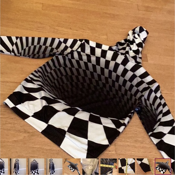 Unisex optical illusion polyester hoodie in black and white. Size XL. - Picture 11 of 11